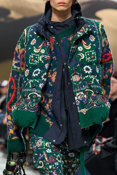 Look 143